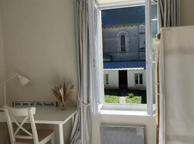 بيت للعطل D-day ارومانش لي بان